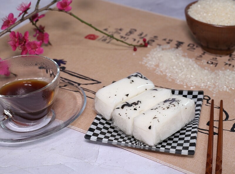 강원더몰,(라이브특가)삼척석이기정떡 1.7kg(40개)